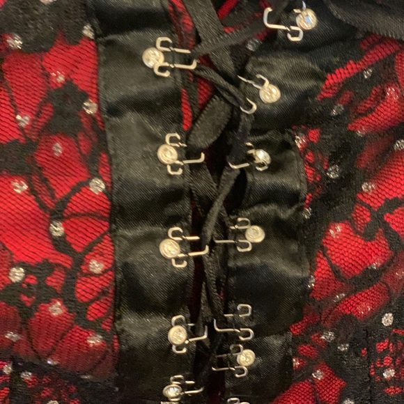 Fashion Corset - Picture 2 of 3